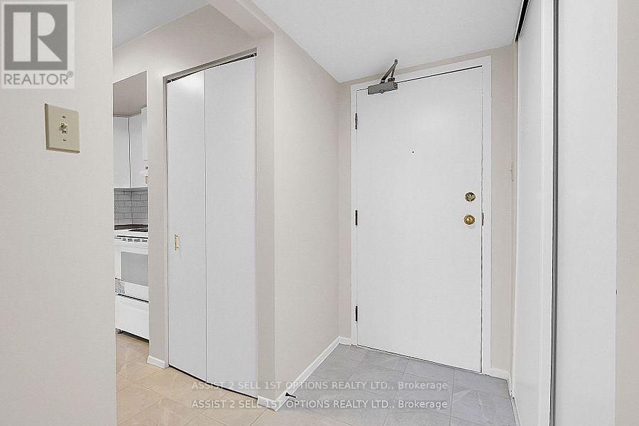 311 - 268 LORRY GREENBERG DRIVE