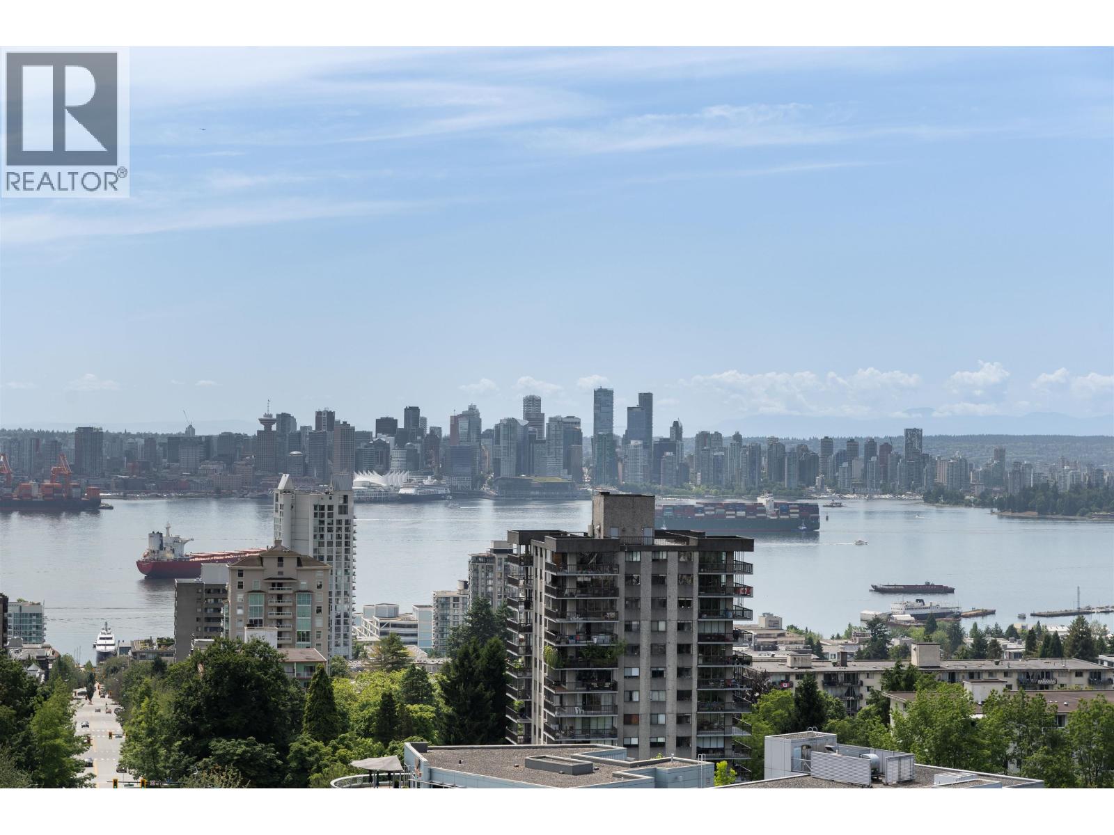 1004 135 E 13TH STREET