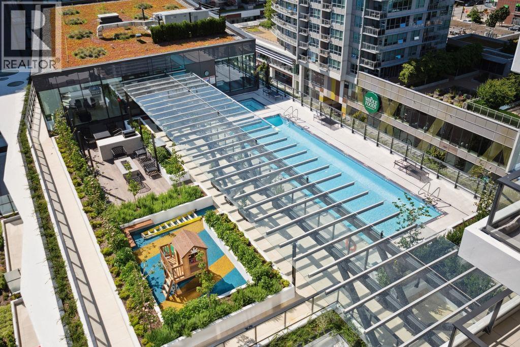 1004 135 E 13TH STREET