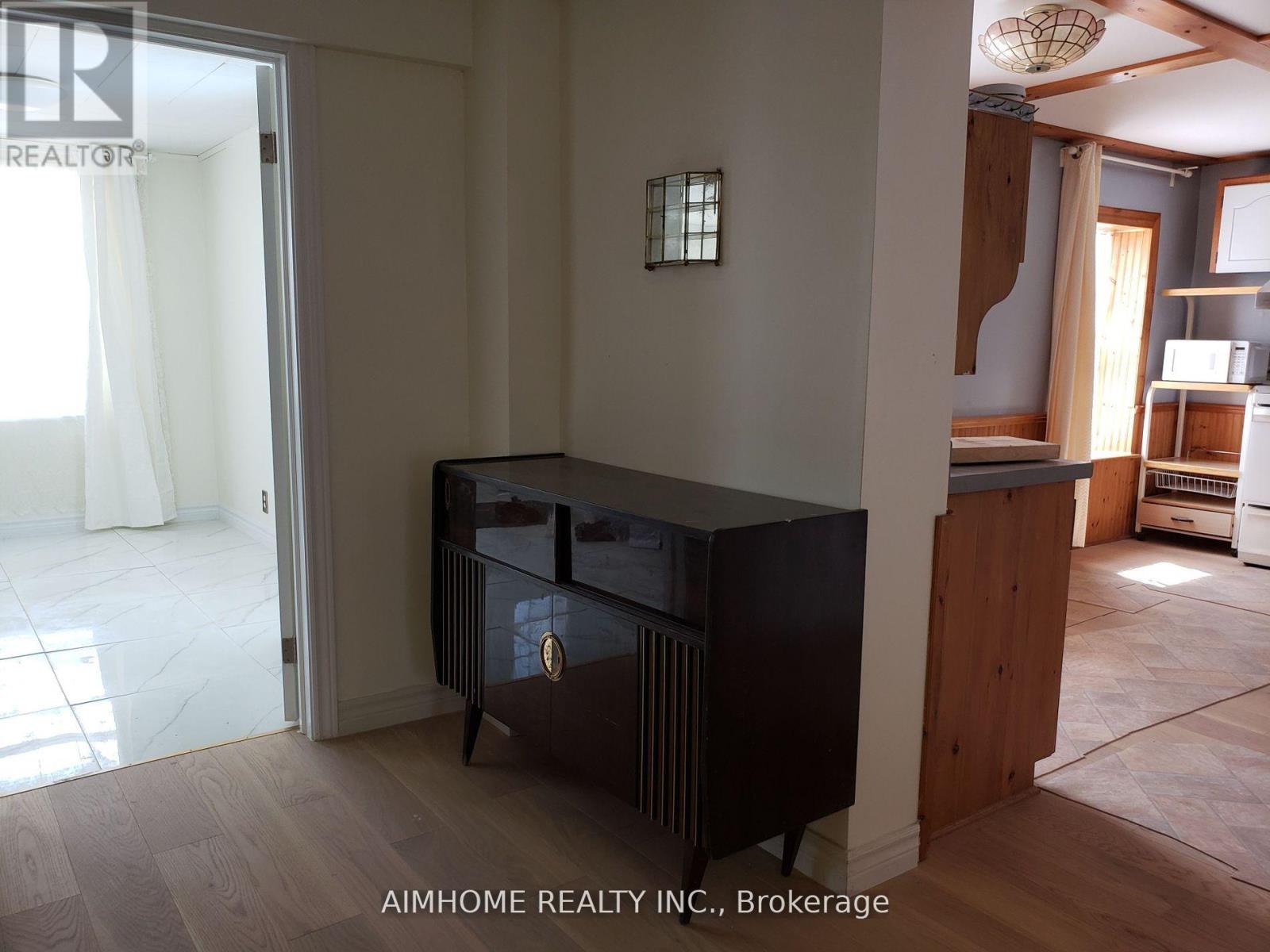 UNIT 1 - 776211 HIGHWAY 10 ROAD E