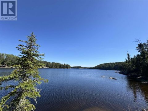 8 Easy Street Kenora ON P9N4N2
