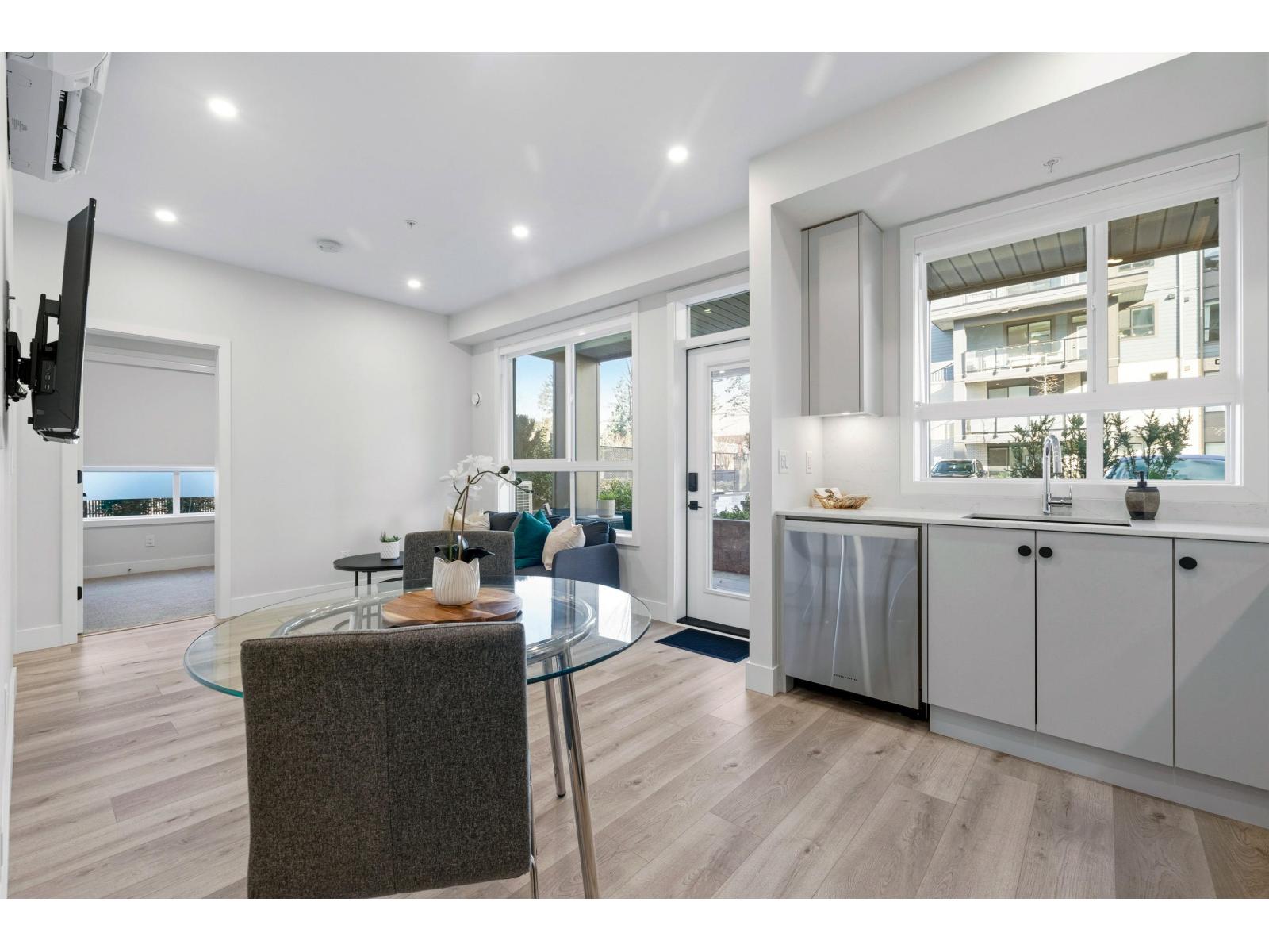 112 45505 CAMPUS DRIVE|Garrison Crossing