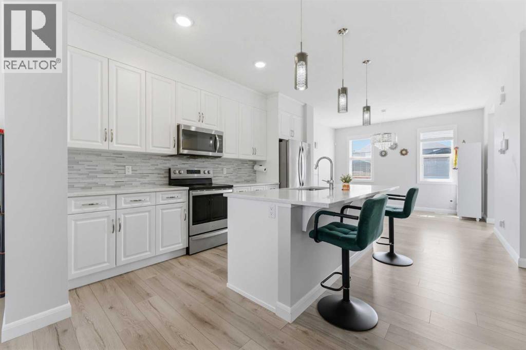 151 Evanscrest Park NW