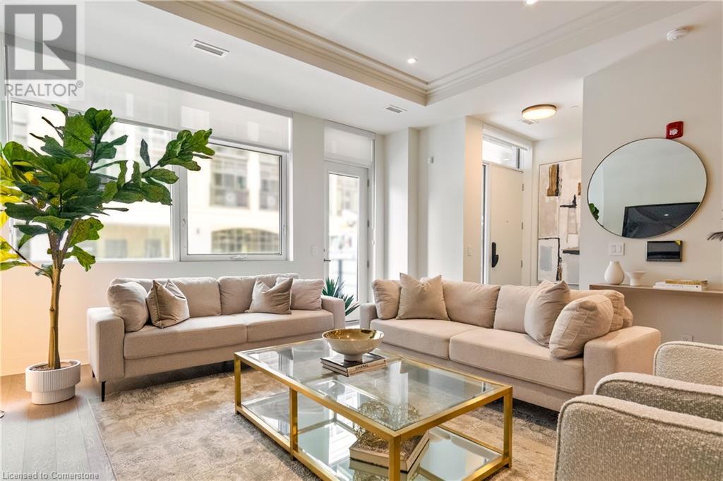 123 MAURICE Drive Unit# 216