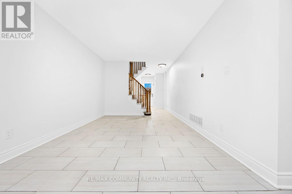 1049 KENNEDY CIRCLE