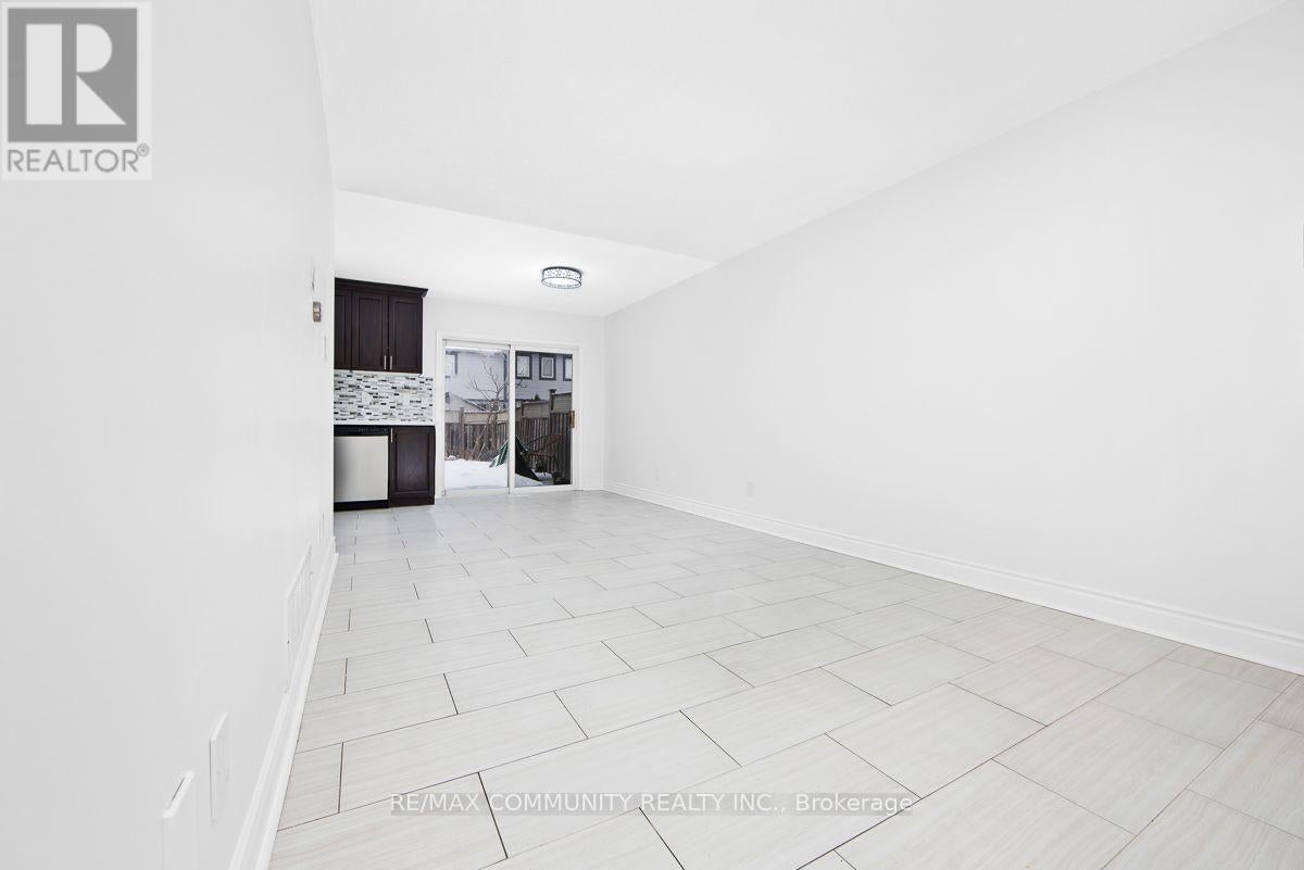 1049 KENNEDY CIRCLE
