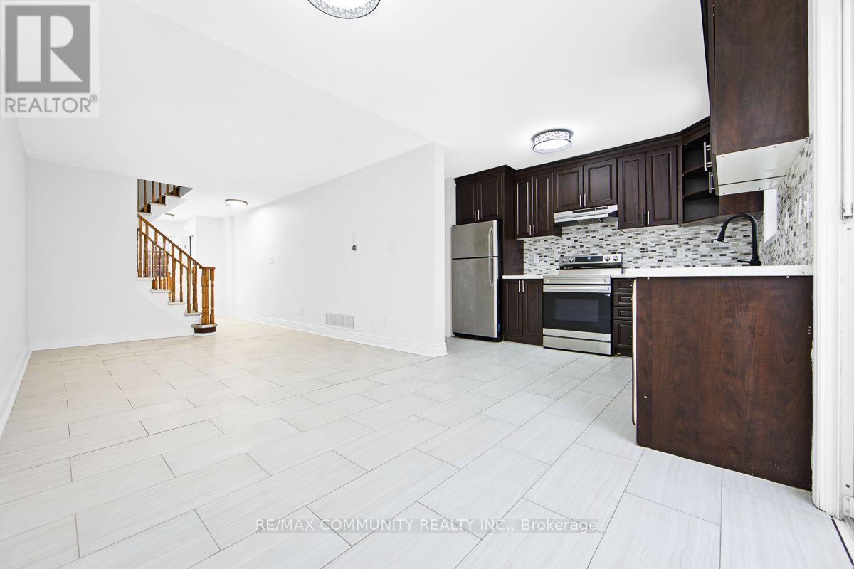 1049 KENNEDY CIRCLE