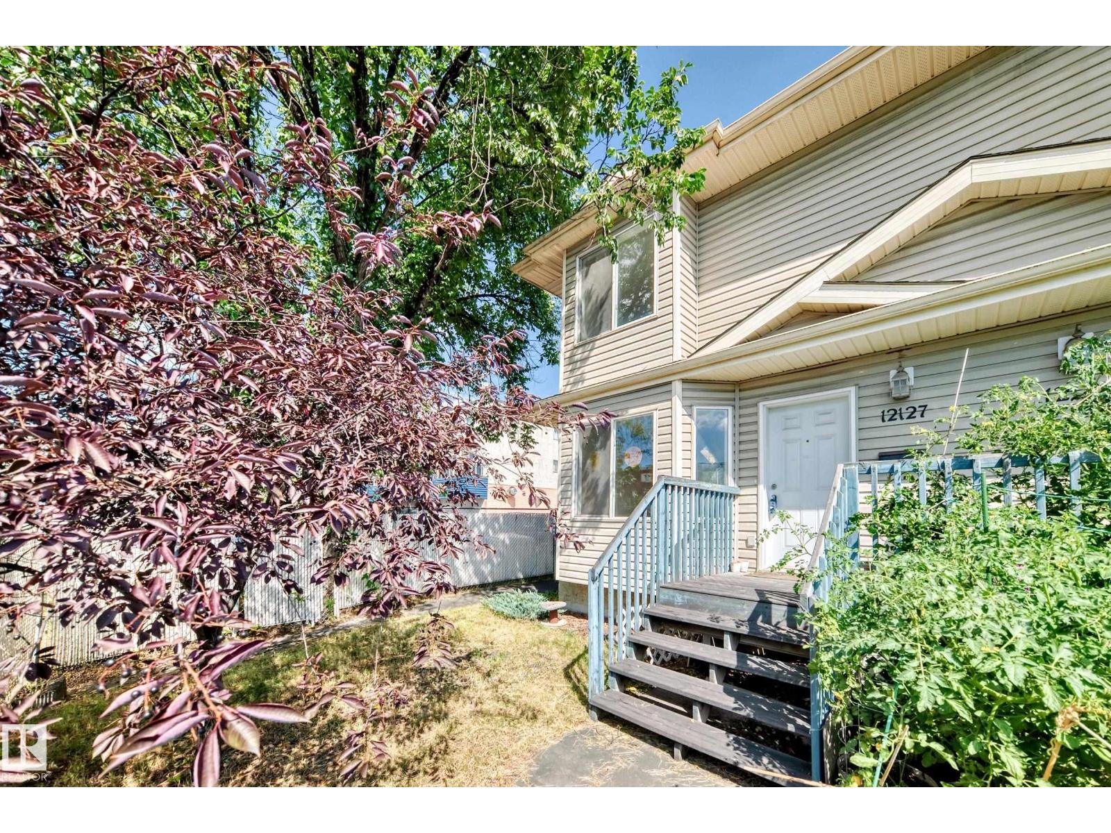 12127 82 ST NW