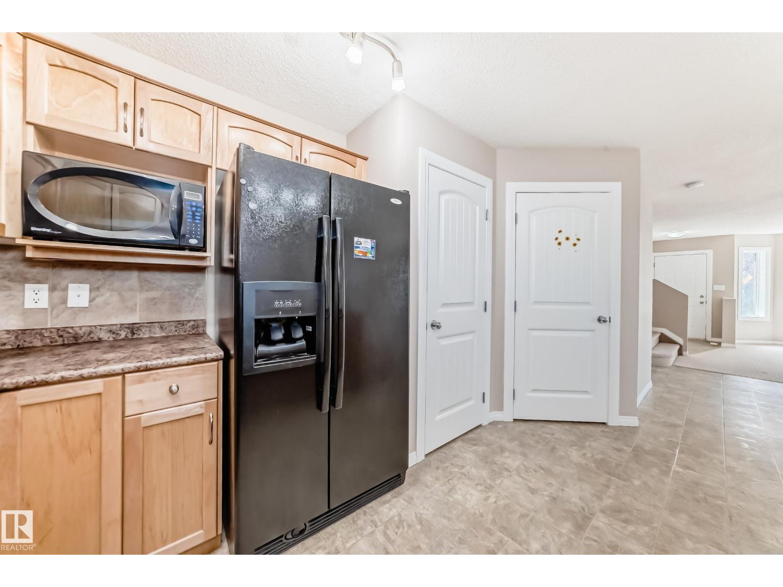 12127 82 ST NW