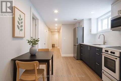 256 ANNETTE STREET Toronto (Junction Area) ON M6P1R1