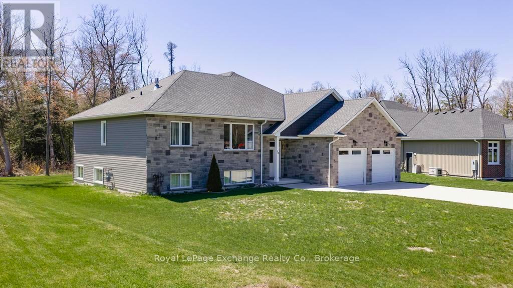 14 SUNSET PLACE