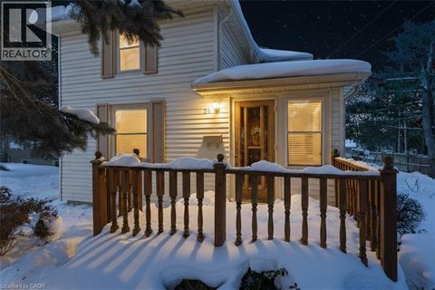 26 CHESTNUT Street Fonthill ON L3E0K3