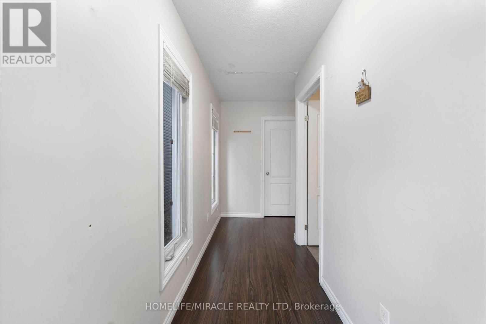 6 POMPEII STREET