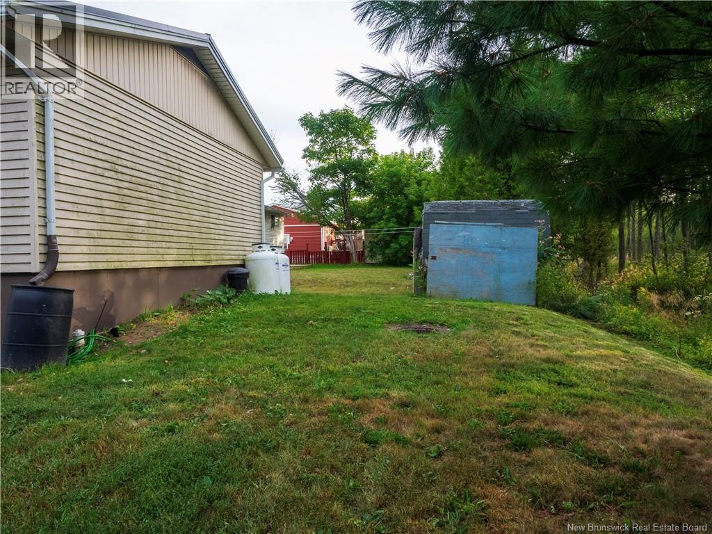 571 Michael Crescent