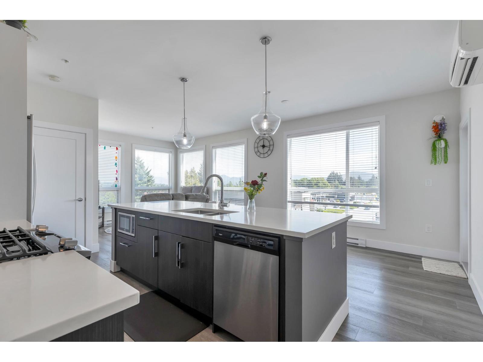 405 32838 VENTURA AVENUE