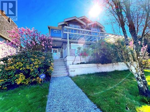 1 1940 CHESTERFIELD AVENUE North Vancouver BC V7M2P5