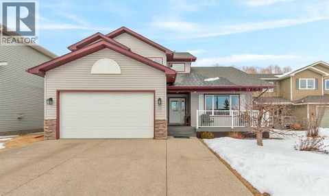 808 Stonehaven Drive Carstairs AB T0M0N0