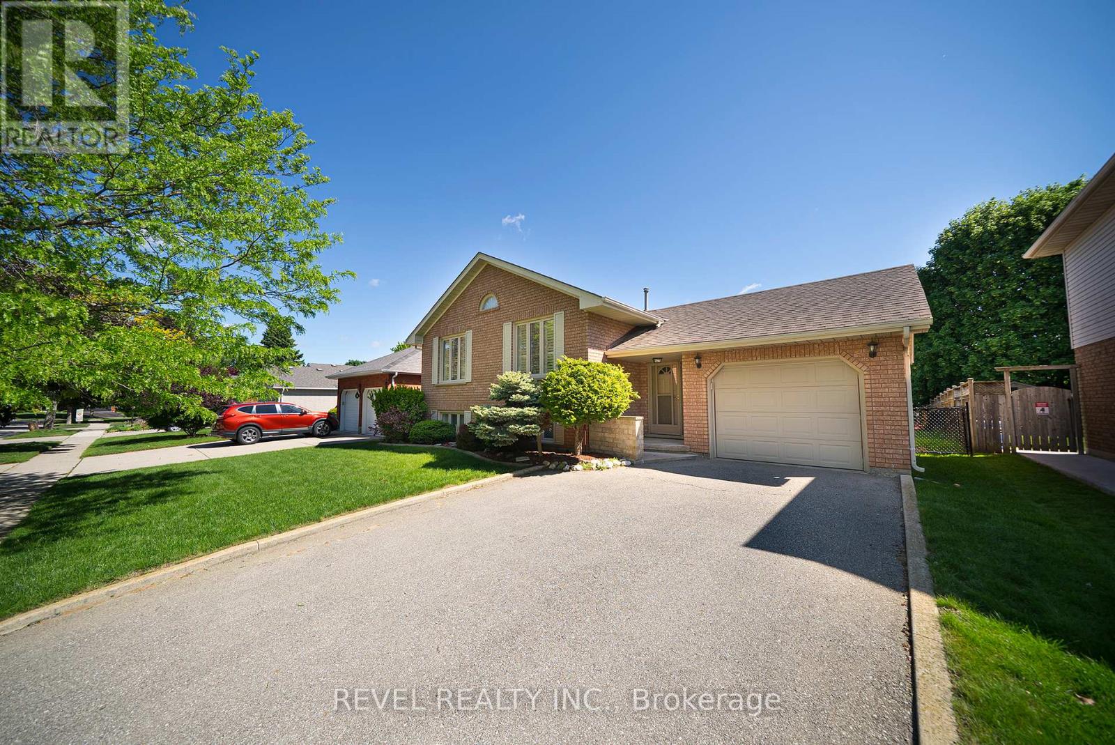 23 TRILLIUM WAY