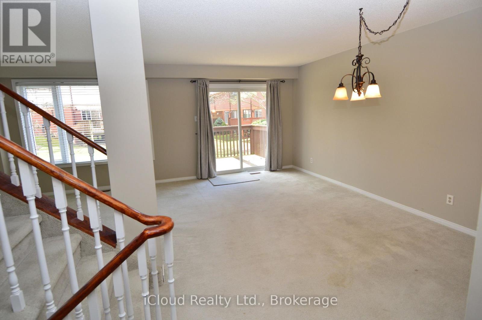 32 - 101 RIVERVIEW ROAD