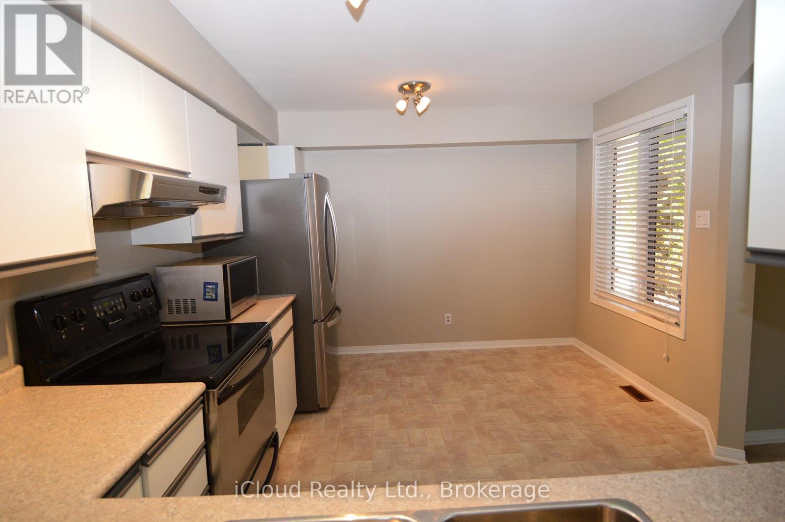 32 - 101 RIVERVIEW ROAD