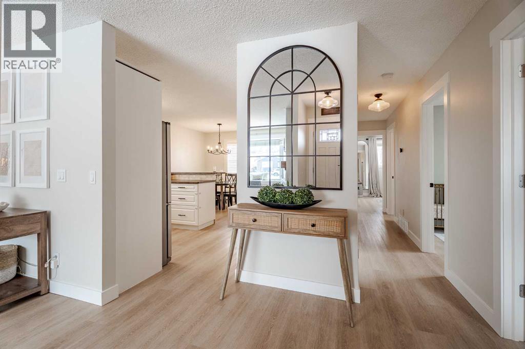 531 Deerpath Court SE