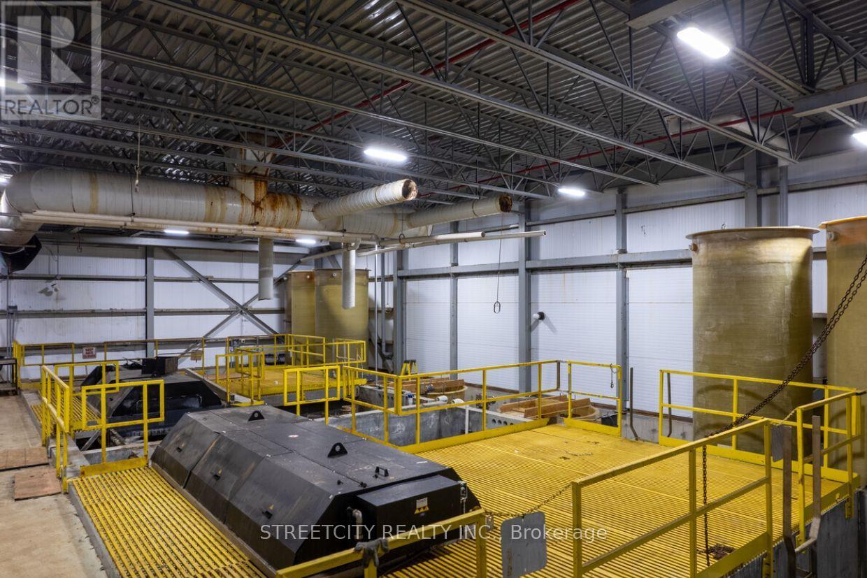 11D - 516 JOHN STREET N