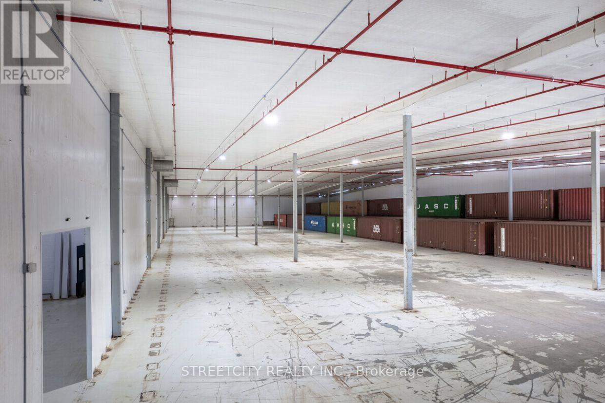 11D - 516 JOHN STREET N