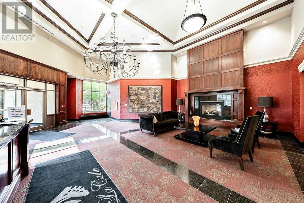 301, 200 La Caille Place SW
