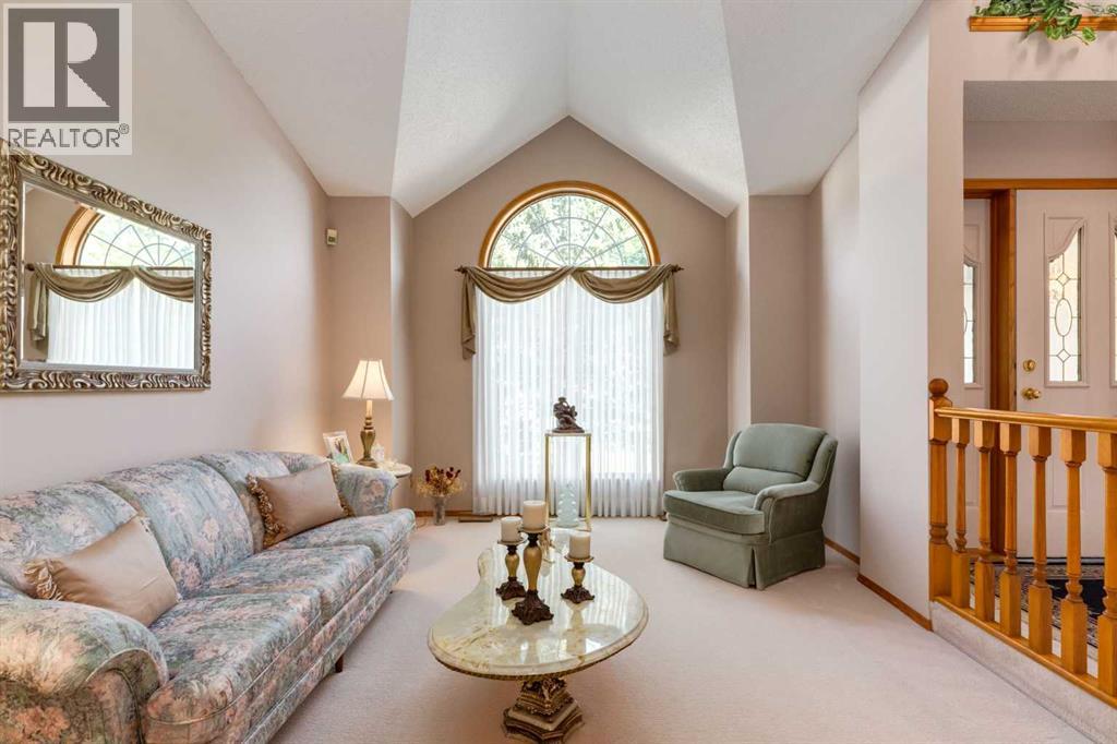 180 Edgevalley Circle NW