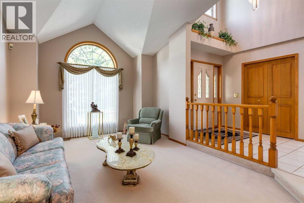 180 Edgevalley Circle NW