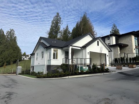 14 4217 OLD CLAYBURN ROAD Abbotsford BC V3G1L5