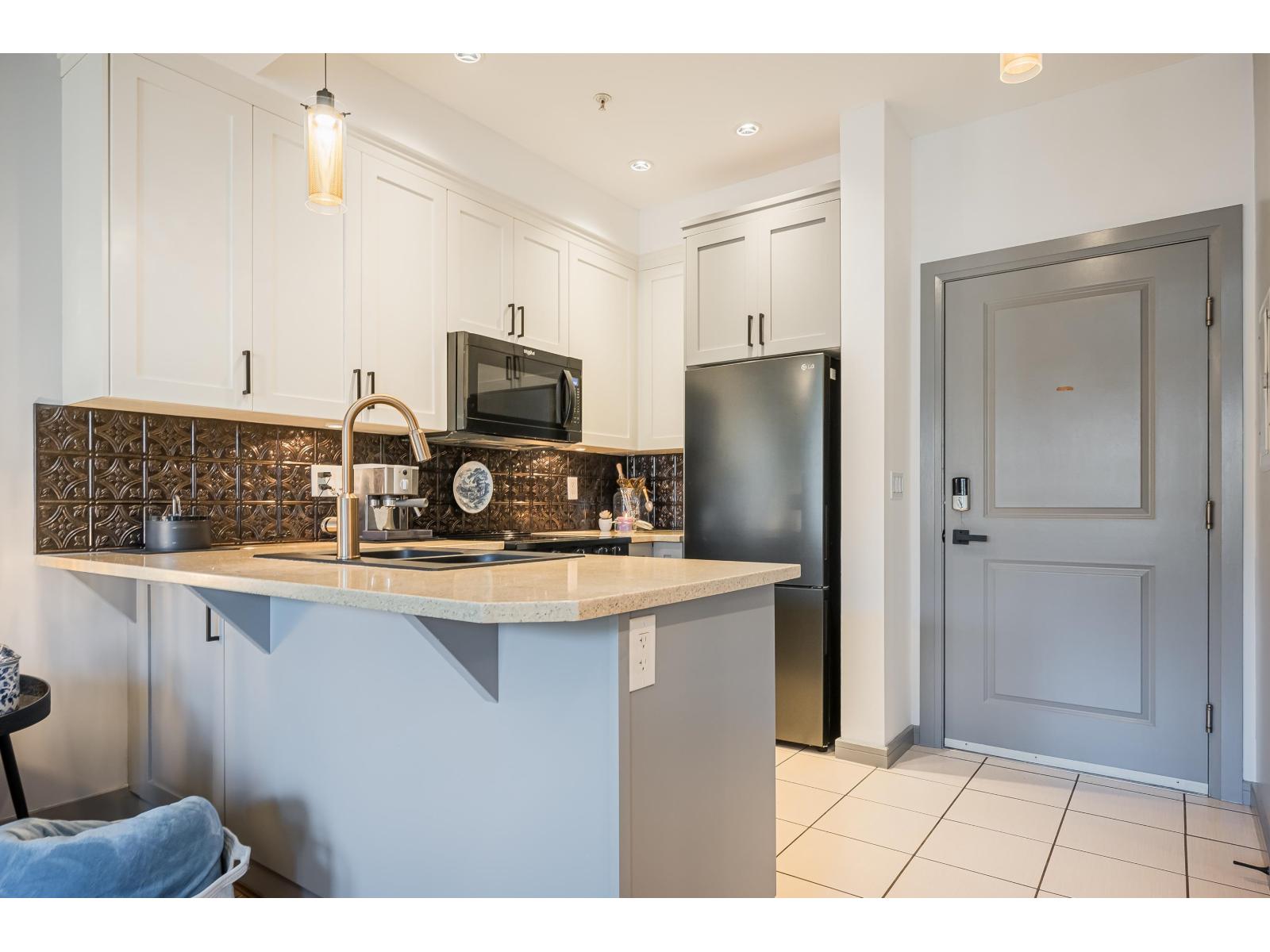 314 45530 MARKET WAY|Garrison Crossing