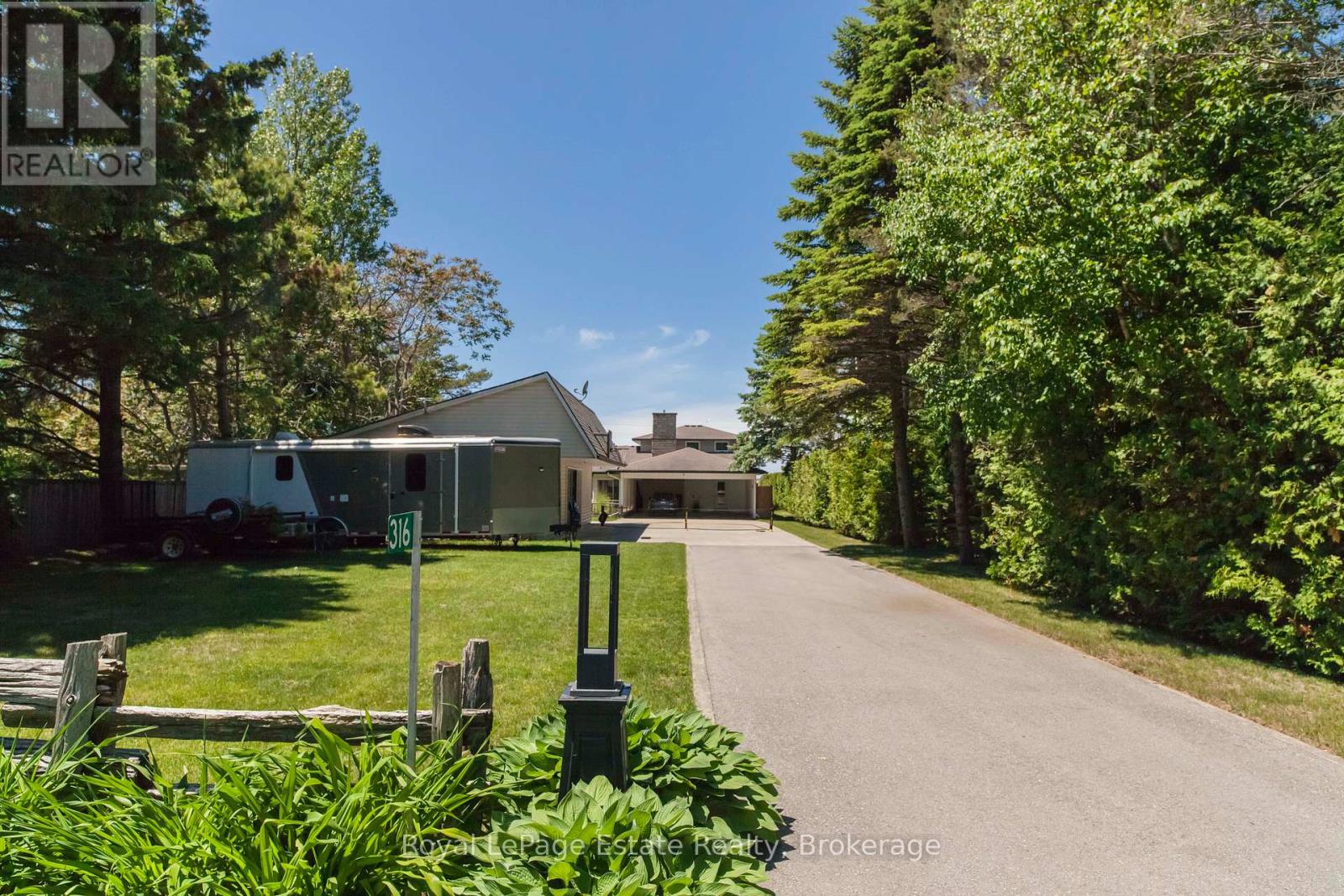 319 LAKESHORE BOULEVARD N