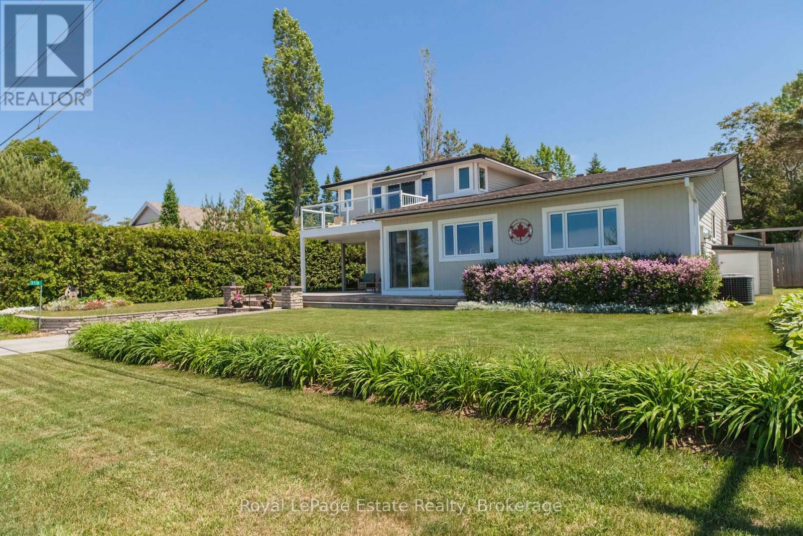 319 LAKESHORE BOULEVARD N