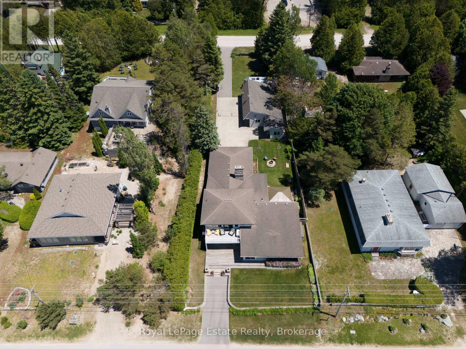 319 LAKESHORE BOULEVARD N
