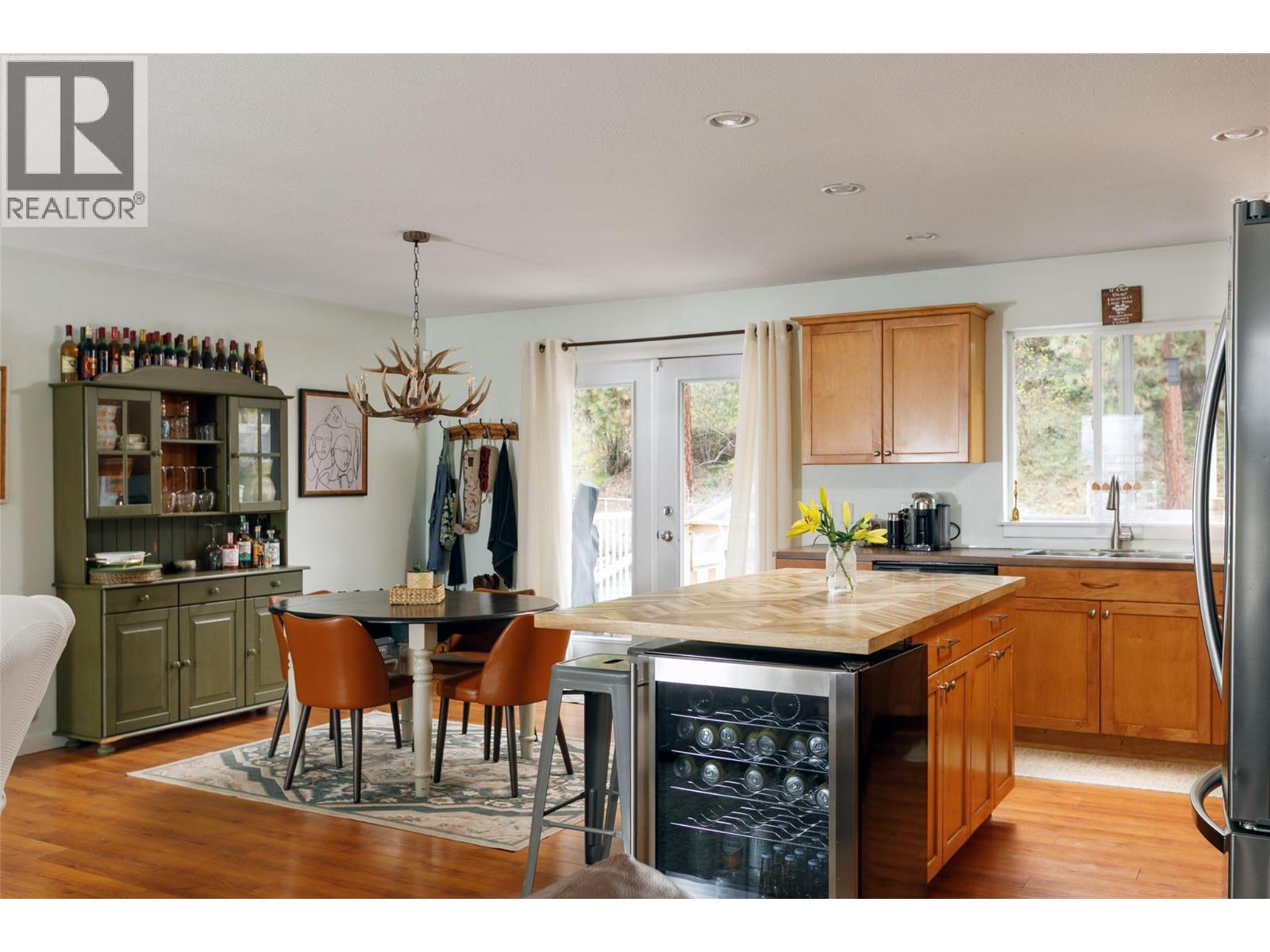 7318 Fintry Delta Road