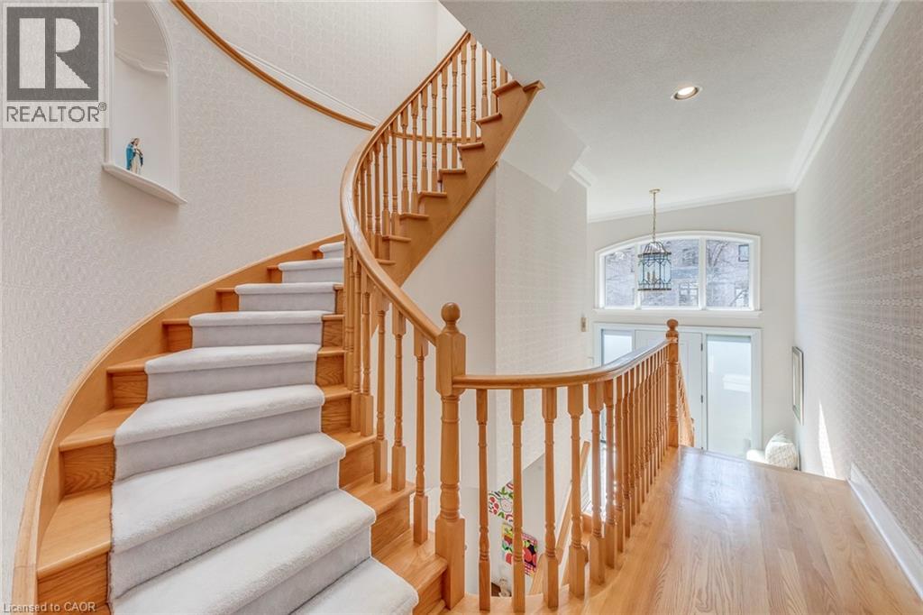 2303 HILL RIDGE Court Unit# 5