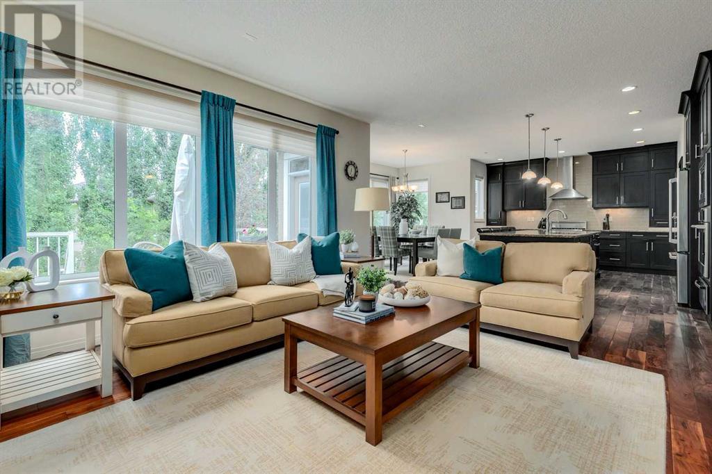 89 Cranarch Heights SE