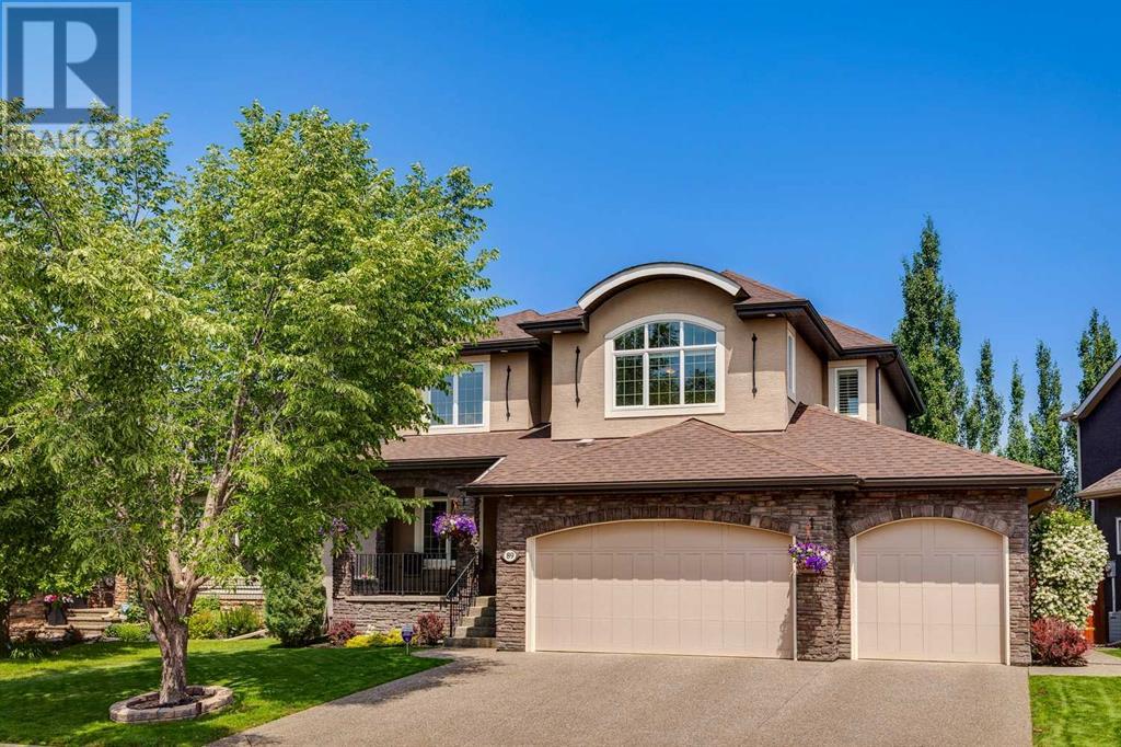89 Cranarch Heights SE