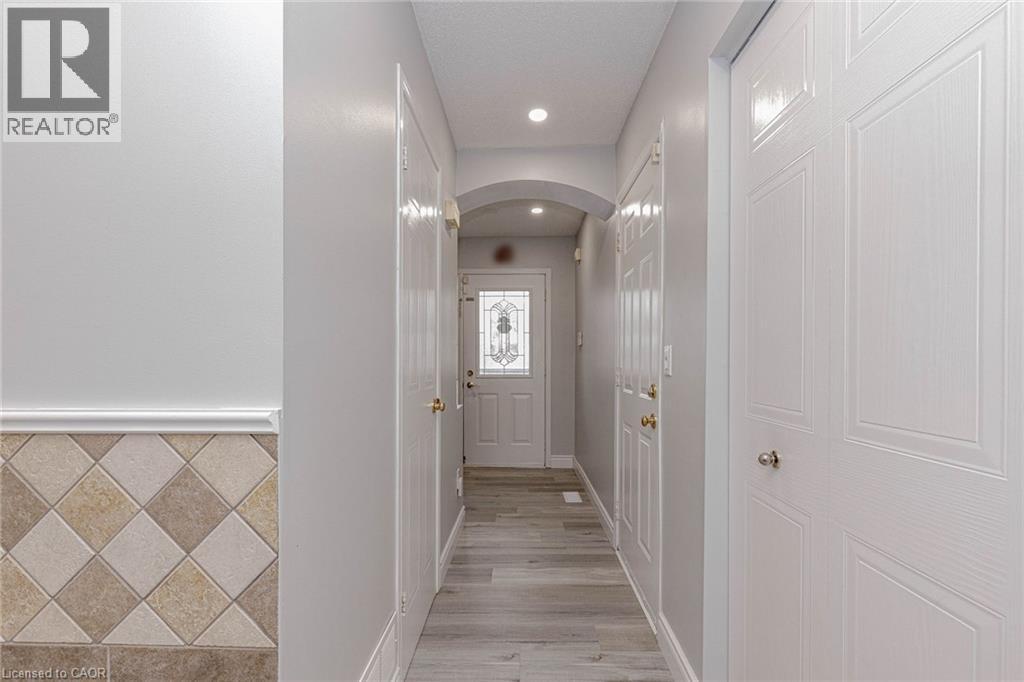 128 KARALEE Crescent