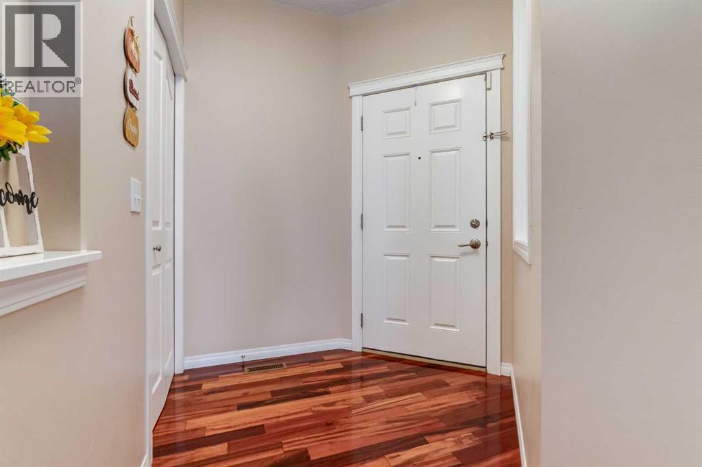 82 Everglen Crescent SW