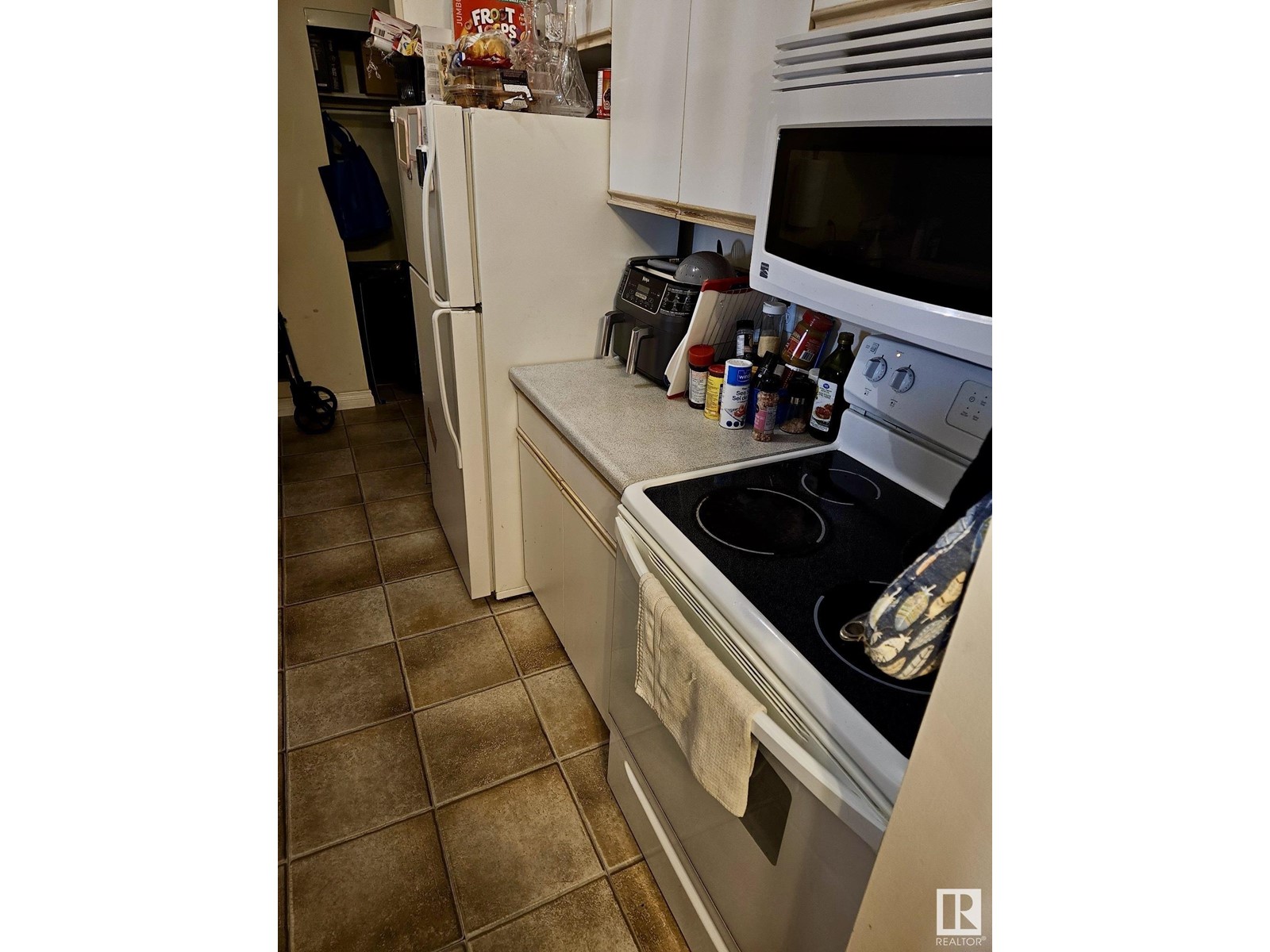 #121 9620 174 ST NW