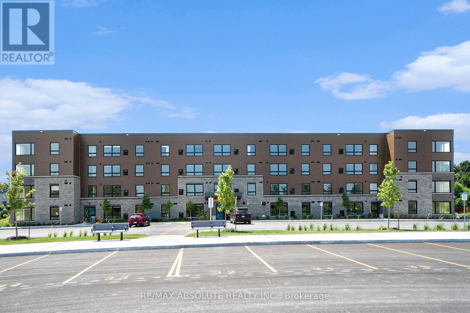 407 - 12 THOMAS STREET S