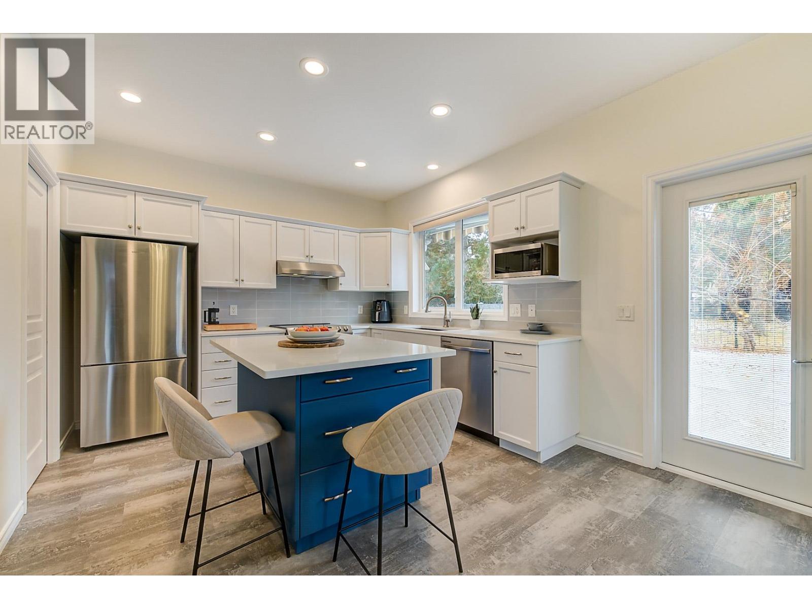 4141 Gallaghers Forest Road S