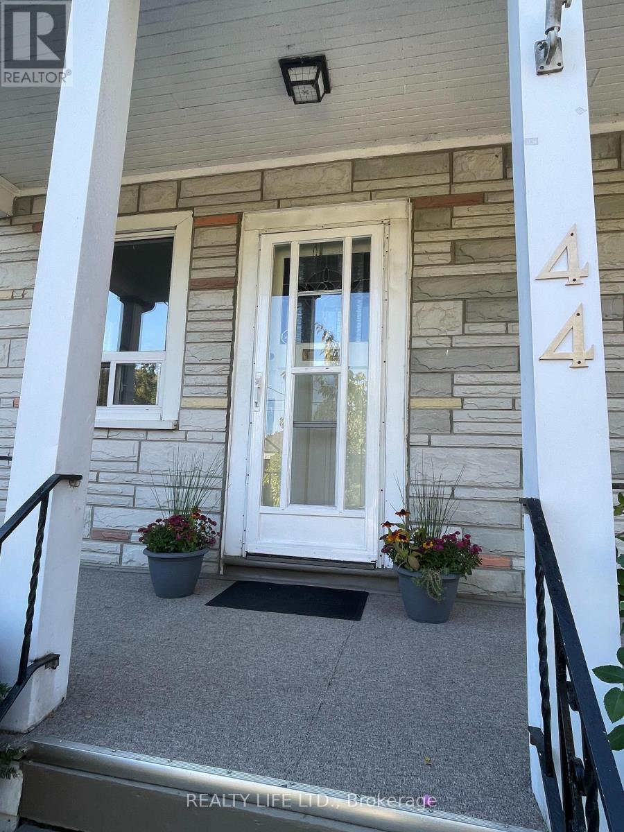 44 TWENTIETH STREET
