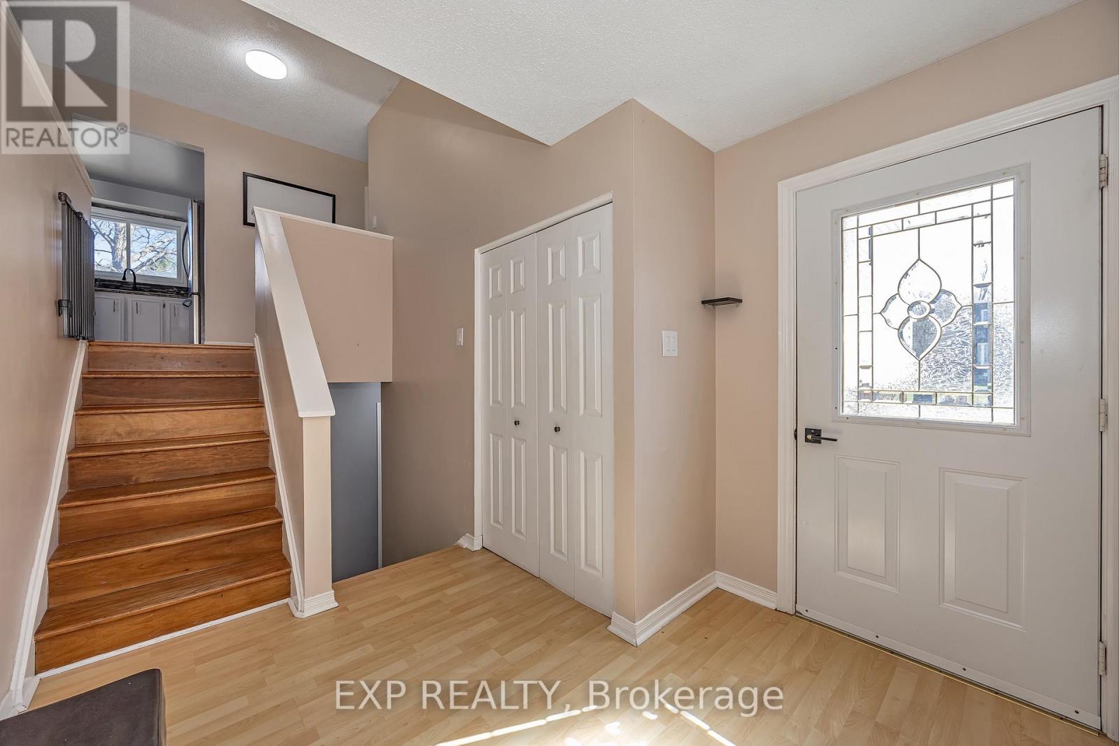 46 NELSON STREET W