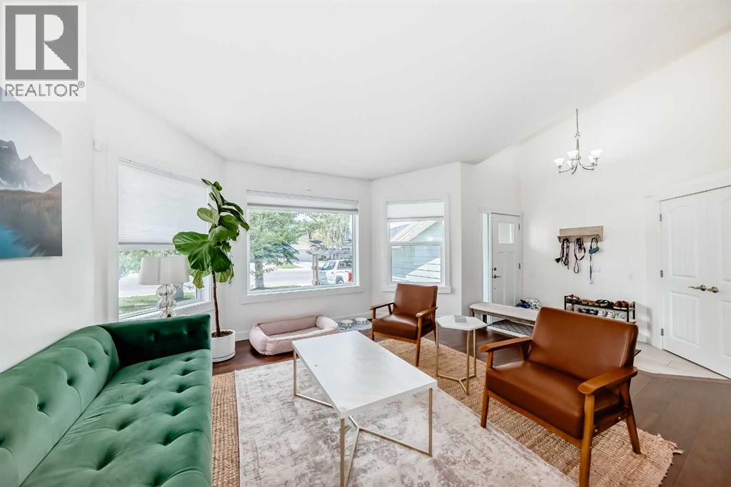 60 Sunlake Road SE