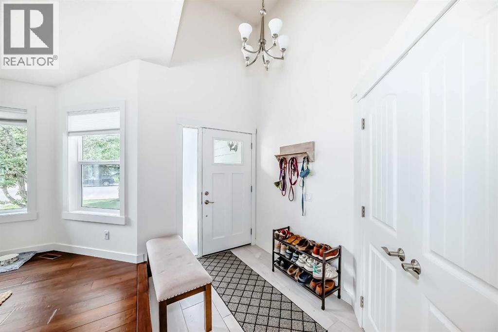 60 Sunlake Road SE
