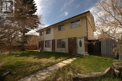 3229 Doverville Crescent SE Calgary AB T2B1T9