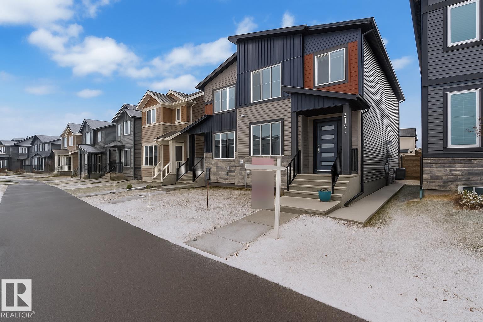 217 CHARLESWORTH DR SW